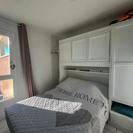Climatise En Bord De Avec Piscine Et Parking A Saint-cyprien - Fr-1-753-29 Apartment Saint-Cyprien (Pyrenees-Orientales)